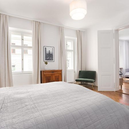 Edelhof Design Apartment Вена Экстерьер фото