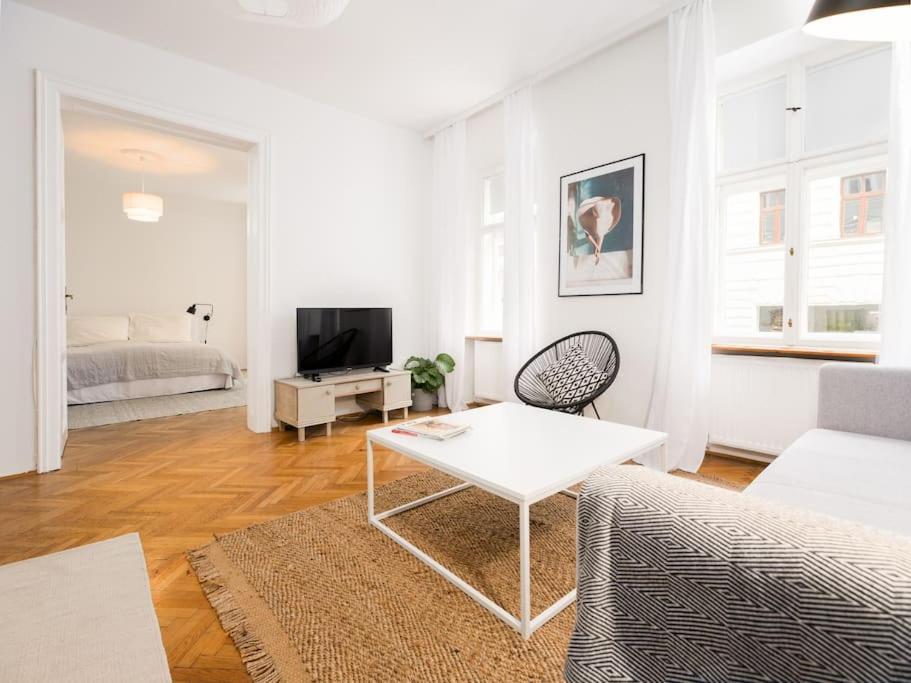 Edelhof Design Apartment Вена Экстерьер фото
